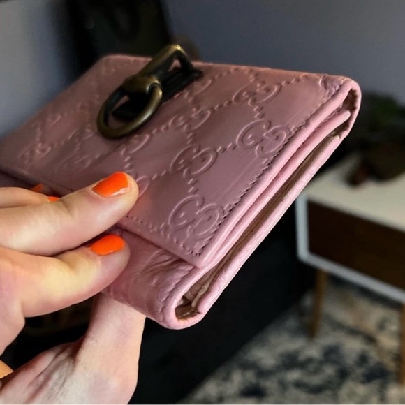 Pink Gucci Wallet - Picture 3 of 8